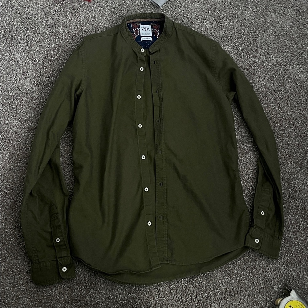 Zara Men's Dark Green Casual Shirt